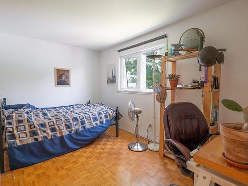 Chambre Ã Â coucher - 633 Rue Fabre, Sainte-Julie, QC - Indoor Photo Showing Bedroom