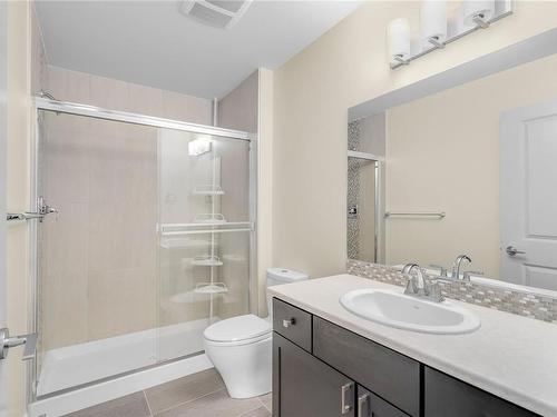 404-1838 Cowichan Bay Rd, Cowichan Bay, BC - Indoor Photo Showing Bathroom