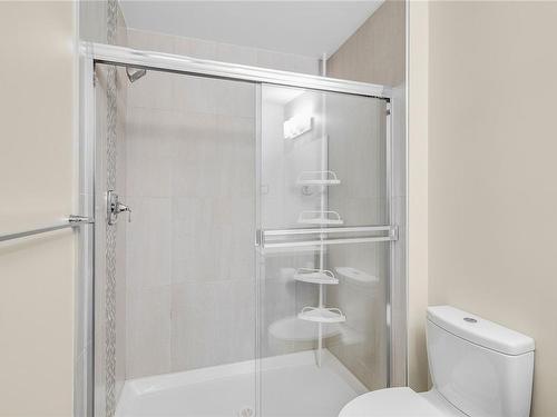 404-1838 Cowichan Bay Rd, Cowichan Bay, BC - Indoor Photo Showing Bathroom