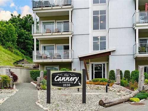 404-1838 Cowichan Bay Rd, Cowichan Bay, BC - Outdoor With Balcony