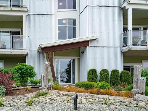 404-1838 Cowichan Bay Rd, Cowichan Bay, BC - Outdoor With Balcony