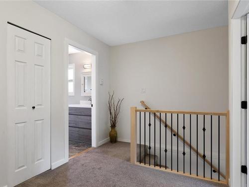 1544 Cranberry Ave, Nanaimo, BC - Indoor Photo Showing Other Room