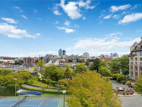 414-29 Songhees Rd, Victoria, BC - Outdoor With View