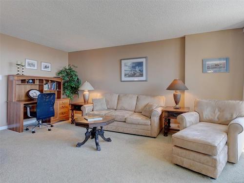808-225 Belleville St, Victoria, BC - Indoor Photo Showing Living Room