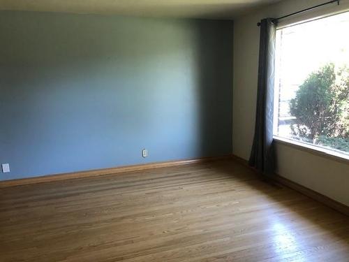 60 Oak Avenue, Thunder Bay, ON - Indoor Photo Showing Other Room