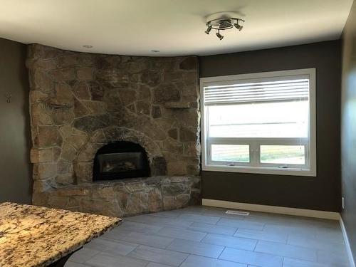 60 Oak Avenue, Thunder Bay, ON - Indoor Photo Showing Other Room With Fireplace