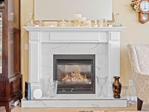 1655 Woodburn Drive, Cache Creek, BC - Indoor Photo Showing Living Room With Fireplace