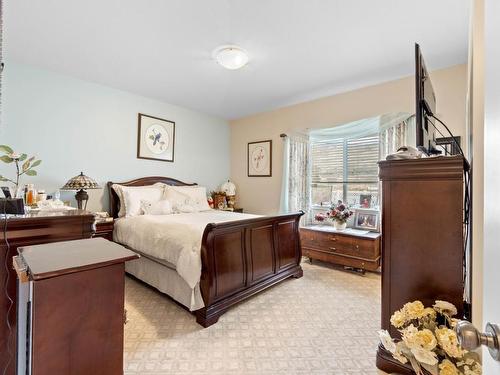 1655 Woodburn Drive, Cache Creek, BC - Indoor Photo Showing Bedroom