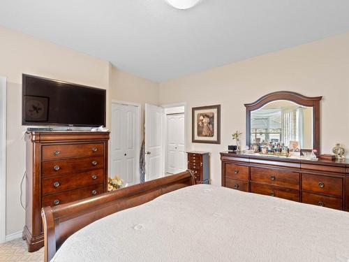 1655 Woodburn Drive, Cache Creek, BC - Indoor Photo Showing Bedroom