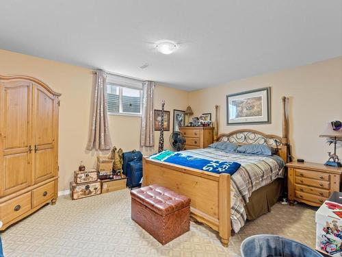 1655 Woodburn Drive, Cache Creek, BC - Indoor Photo Showing Bedroom