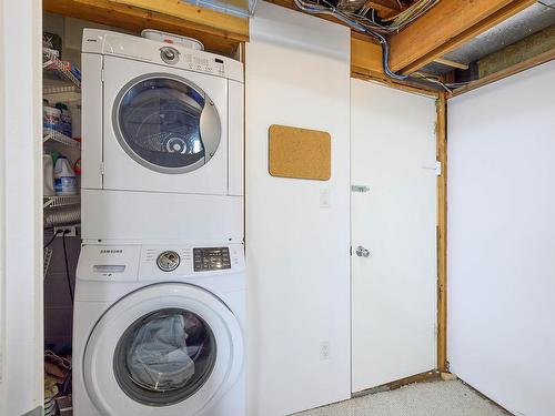663 Pine Street, Kamloops, BC - Indoor Photo Showing Laundry Room