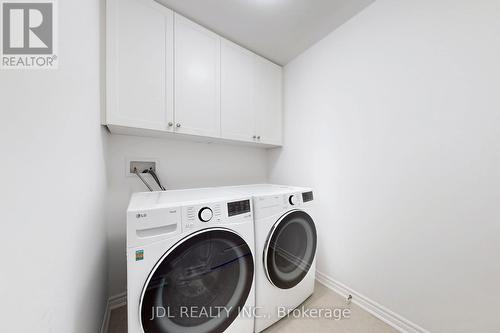 1407 William Halton Parkway, Oakville, ON - Indoor Photo Showing Laundry Room