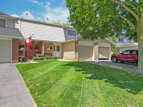 24 Nicklaus Drive, Hamilton, ON - Outdoor