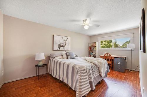 24 Nicklaus Drive, Hamilton, ON - Indoor Photo Showing Bedroom