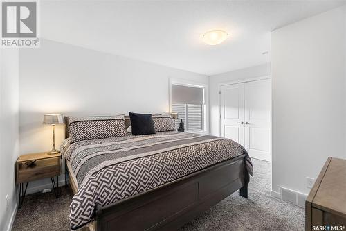 445 L Avenue S, Saskatoon, SK - Indoor Photo Showing Bedroom