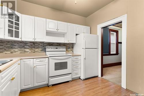 1927 Montreal Street, Regina, SK - Indoor Photo Showing Kitchen