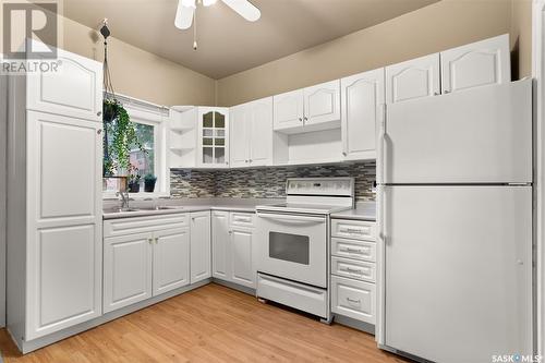 1927 Montreal Street, Regina, SK - Indoor Photo Showing Kitchen