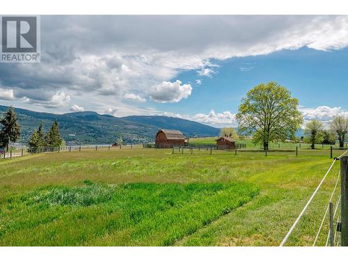 186 Stepping Stones Crescent, Vernon, BC 