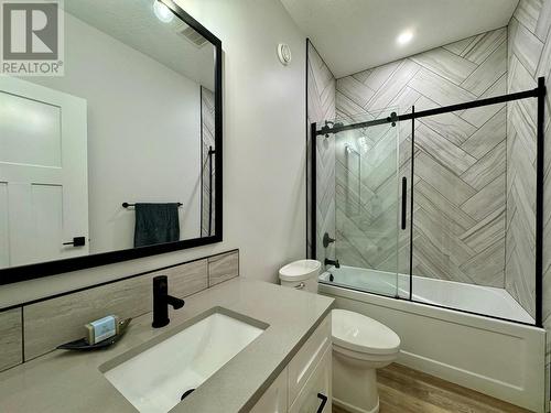 1417 Chamberlain Drive, Dawson Creek, BC - Indoor Photo Showing Bathroom