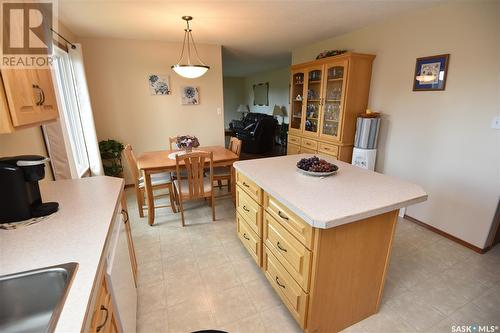 423 6Th Avenue E, Nipawin, SK - Indoor