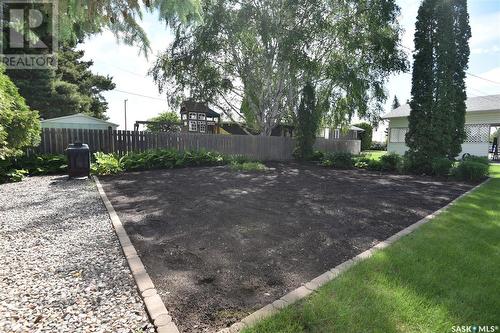 423 6Th Avenue E, Nipawin, SK - Outdoor