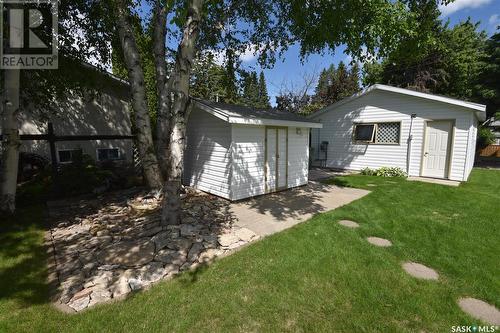 423 6Th Avenue E, Nipawin, SK - Outdoor