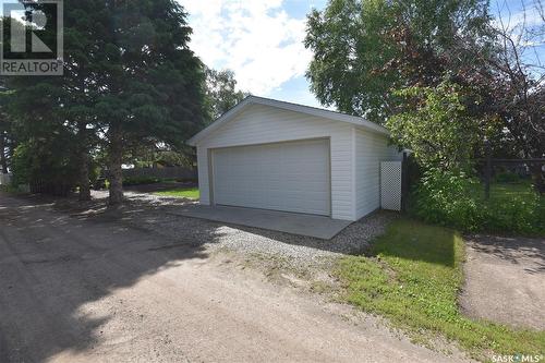 423 6Th Avenue E, Nipawin, SK - Outdoor