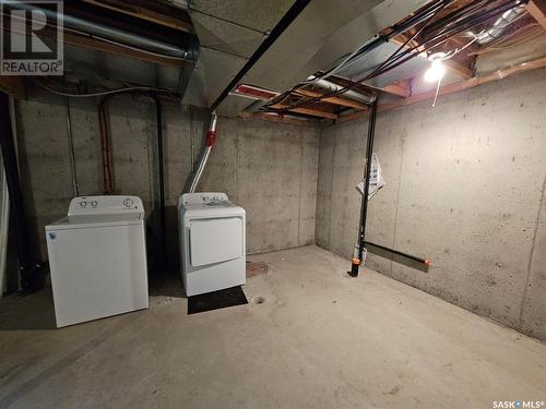 101 503 Colonel Otter Drive, Swift Current, SK - Indoor Photo Showing Laundry Room