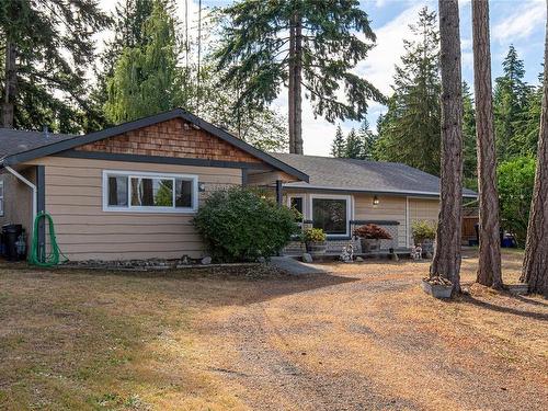 581 Sumac Dr, Qualicum Beach, BC 