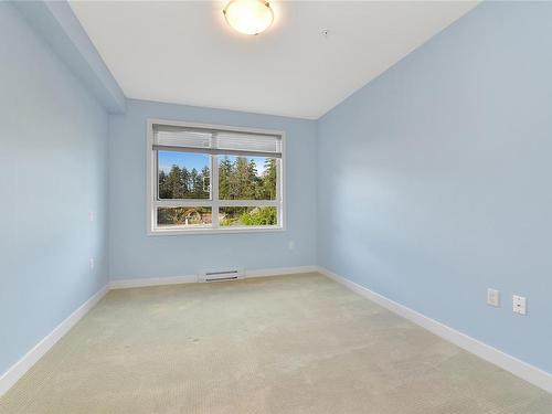 204-300 Belmont Rd, Colwood, BC - Indoor Photo Showing Other Room