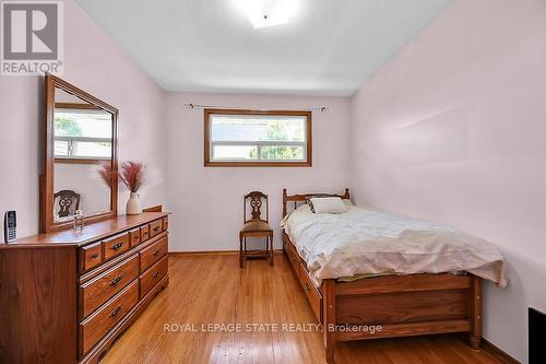 28 Nugent Drive, Hamilton, ON - Indoor Photo Showing Bedroom