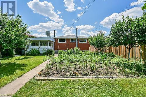 28 Nugent Drive, Hamilton, ON - Outdoor