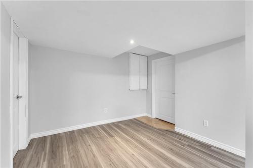 717 Millbank Drive, London, ON - Indoor Photo Showing Other Room