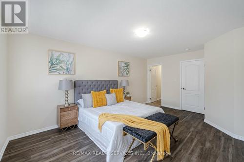 101 Baffin Crescent, Brampton, ON - Indoor Photo Showing Bedroom