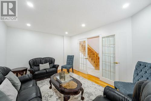 52 Blackwell Place, Brampton, ON - Indoor Photo Showing Living Room