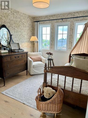 7 Horton Place, Kawartha Lakes, ON - Indoor Photo Showing Bedroom