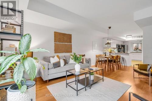 105 - 262 St Helens Avenue, Toronto, ON - Indoor Photo Showing Living Room