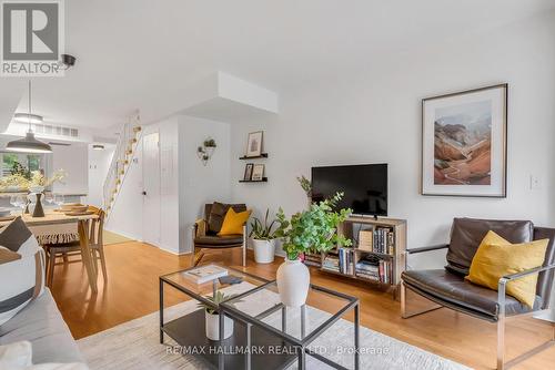 105 - 262 St Helens Avenue, Toronto, ON - Indoor Photo Showing Living Room