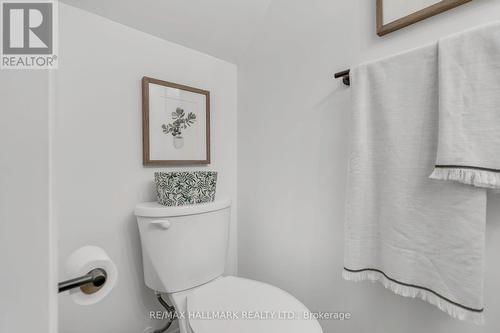 105 - 262 St Helens Avenue, Toronto, ON - Indoor Photo Showing Bathroom