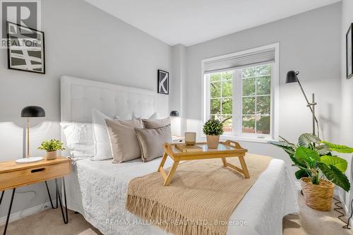 105 - 262 St Helens Avenue, Toronto, ON - Indoor Photo Showing Bedroom