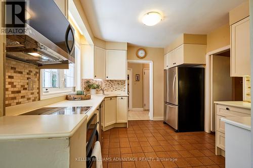 92 Colonel Danforth Trail, Toronto, ON - Indoor Photo Showing Kitchen