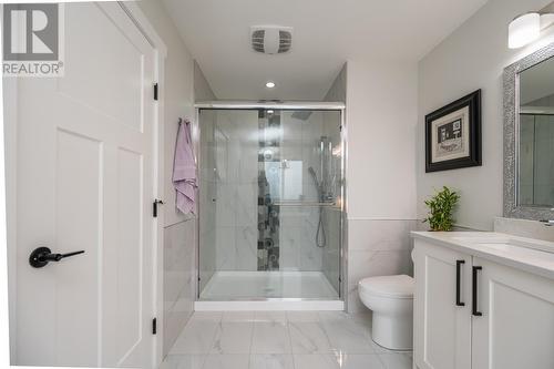 4033 Brink Drive, Prince George, BC - Indoor Photo Showing Bathroom