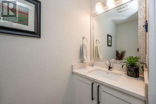 4033 Brink Drive, Prince George, BC - Indoor Photo Showing Bathroom