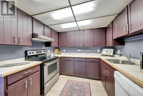 16 Squires Street, Prince Edward County (Ameliasburgh), ON - Indoor Photo Showing Kitchen