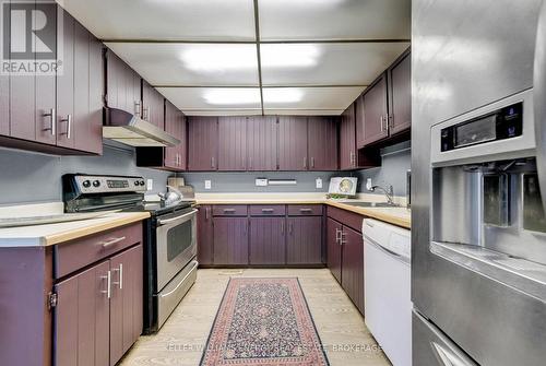 16 Squires Street, Prince Edward County (Ameliasburgh), ON - Indoor Photo Showing Kitchen