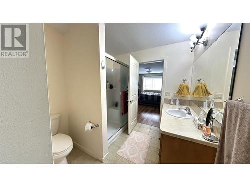 222 Martin Street Unit# 103, Sicamous, BC - Indoor Photo Showing Bathroom