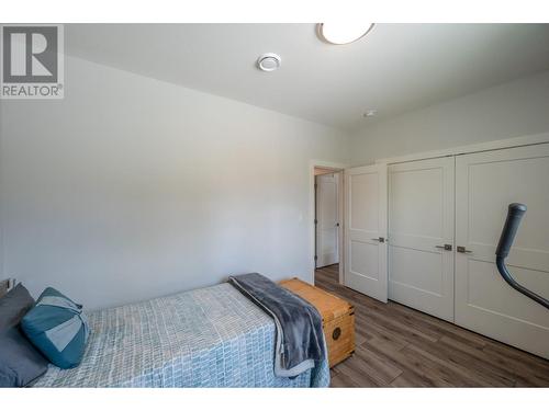 6967 Meadows Drive, Oliver, BC - Indoor Photo Showing Bedroom