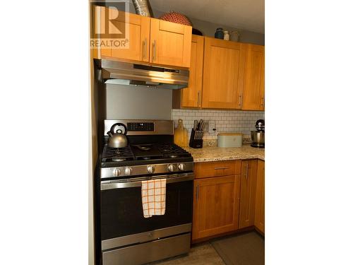 1944-1946 Hemlock Street, Prince George, BC - Indoor Photo Showing Kitchen