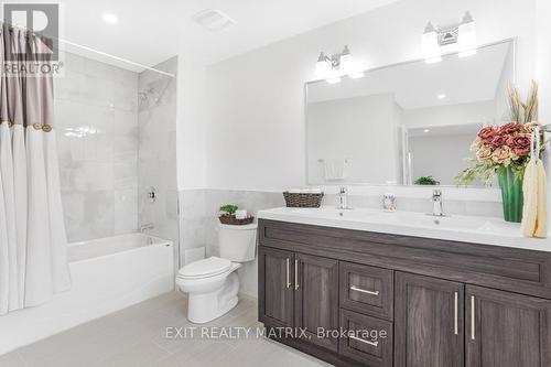 19285B County Rd 24 Road, North Glengarry, ON - Indoor Photo Showing Bathroom