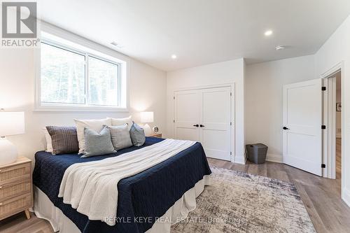 93 Summer Leigh Trail, Huntsville, ON - Indoor Photo Showing Bedroom